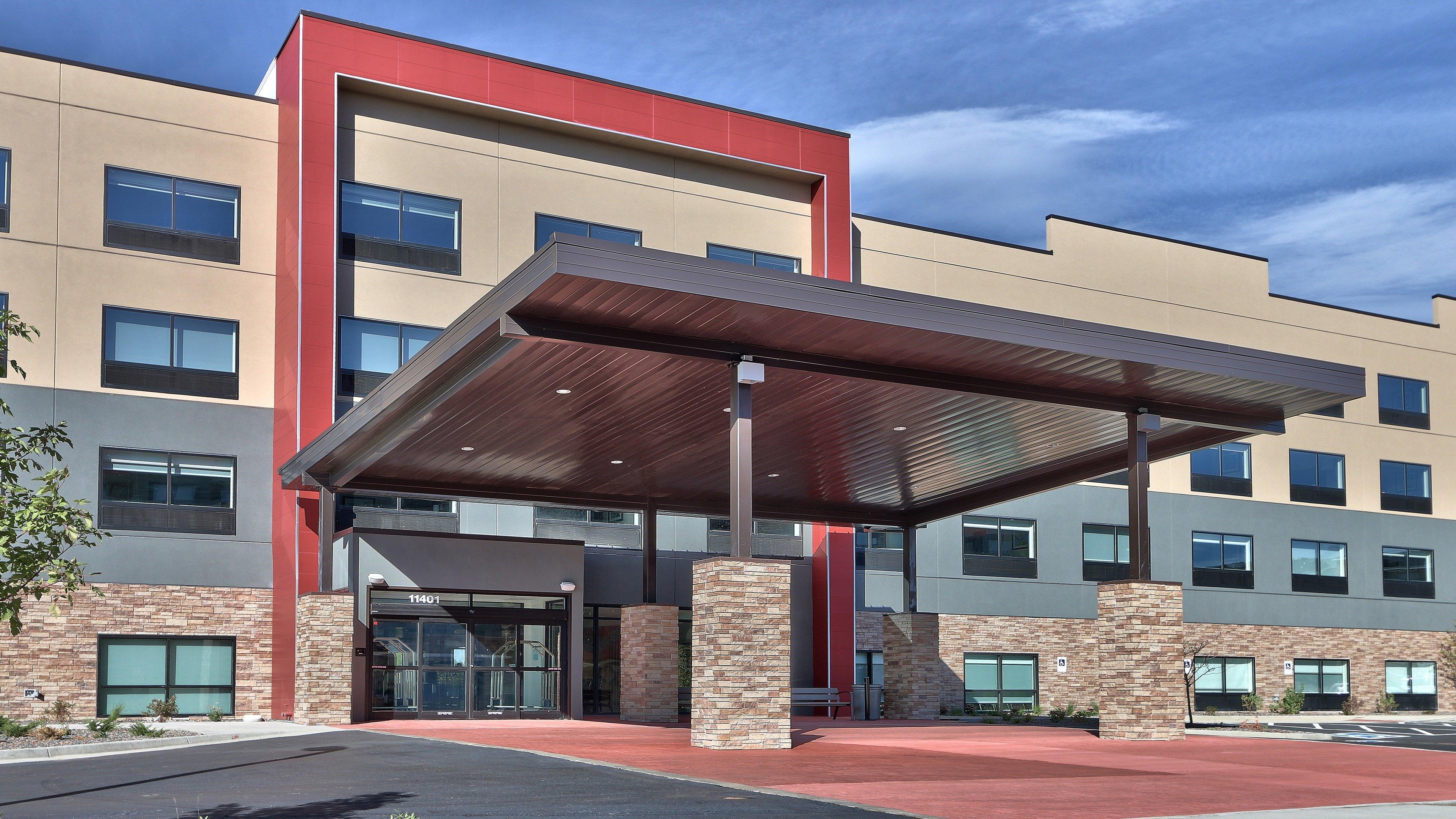 Holiday Inn Express & Suites Broomfield By Ihg Екстериор снимка